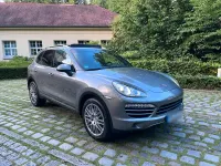 Gebraucht Porsche Cayenne 239 PS (175 kW) 2011 Grau SUV