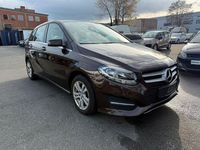 Gebraucht Mercedes B180 122 PS (89 kW) 2016 Braun Van / Kleinbus