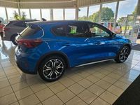 Gebraucht Ford Focus Active X 155 PS (114 kW) 2024 Blau Limousine