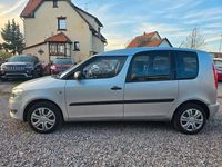 Gebraucht Skoda Roomster Active 69 PS (50 kW) 2012 Silber Van / Kleinbus