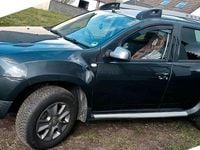 Gebraucht Dacia Duster Celebration 109 PS (80 kW) 2015 Grau SUV