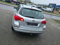 Gebraucht Opel Astra 110 PS (80 kW) 2013 Silber Kombi
