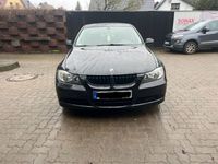 gebraucht BMW 320 i E90