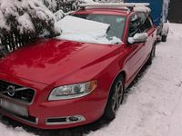 Gebraucht Volvo V70 R-Design 215 PS (158 kW) 2012 Rot Kombi