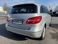 Gebraucht Mercedes B180 122 PS (89 kW) 2012 Silber Van / Kleinbus
