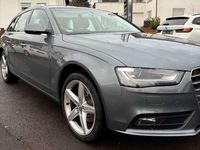 Gebraucht Audi A4 Attraction 143 PS (105 kW) 2012 Grau Kombi