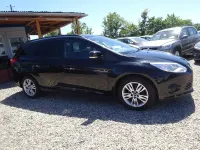 Używany Ford Focus Trend 125 KM (91 kW) 2013 Czarny Kombi