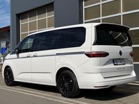 Second-hand VW Multivan Style 150 CP (110 kW) 2024 Alb Monovolum