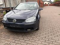 Second-hand VW Golf 2003 Albastru Coupe