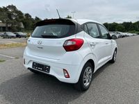 Gebraucht Hyundai i10 Select 67 PS (49 kW) 2020 Weiß Kleinwagen