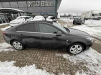Gebraucht Opel Insignia Sport 140 PS (102 kW) 2013 Schwarz Limousine