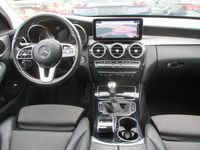 Gebraucht Mercedes C180 156 PS (114 kW) 2020 Blau Limousine