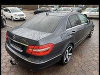 Gebraucht Mercedes E300 Avantgarde 204 PS (150 kW) 2010 Grau Limousine