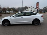 Gebraucht Tesla Model 3 Standard Range Plus 239 kW (325 PS) 2021 Weiß Limousine