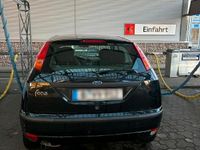 Second-hand Ford Focus 100 CP (73 kW) 2003 Negru Hatchback