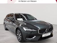Gebraucht Volvo V60 Inscription 253 PS (186 kW) 2020 Pine grey metallic Kombi