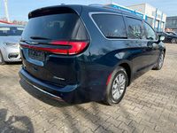 Second-hand Chrysler Pacifica 291 CP (214 kW) 2021 Albastru Van