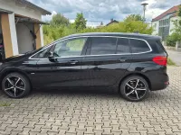 Gebraucht BMW 218 Gran Tourer Luxury Line 150 PS (110 kW) 2018 Schwarz Van / Kleinbus