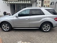Gebraucht Mercedes ML300 204 PS (150 kW) 2011 Silber SUV