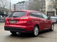Gebraucht Ford Focus Titanium 163 PS (119 kW) 2019 Rot Limousine