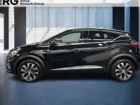 Używany Renault Captur Techno 158 KM (116 kW) 2022 Czarny SUV