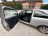 Gebraucht Opel Corsa 80 PS (58 kW) 2005 Silber Kleinwagen