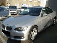 Gebraucht BMW 320 170 PS (125 kW) 2007 Silber Coupé