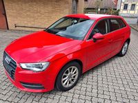 Używany Audi A3 Ambiente 122 KM (89 kW) 2013 Czerwony Sedan/Limuzyna