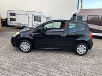 Gebraucht Citroën C2 Comfort 73 PS (53 kW) 2006 Lack onyx schwarz/deckende Kleinwagen