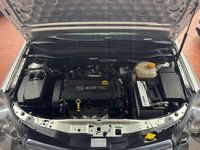 Gebraucht Opel Astra 140 PS (102 kW) 2006 Silber Limousine