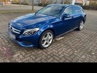 Gebraucht Mercedes C350e 211 PS (155 kW) 2015 Blau Kombi