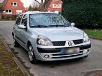 Gebraucht Renault Clio II 98 PS (72 kW) 2004 Silber Limousine