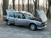 Second-hand BMW 325 129 CP (94 kW) 1987 Gri Berlinǎ