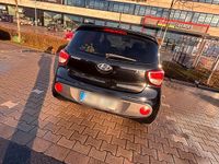 Gebraucht Hyundai i10 Passion 67 PS (49 kW) 2018 Schwarz Kleinwagen