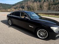 Gebraucht BMW 740 306 PS (225 kW) 2011 Schwarz Limousine