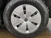 Neu VW Transporter 100 kW (136 PS) 2026 Stone grey Van