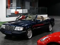 Gebraucht Mercedes E220 150 PS (110 kW) 1996 Blau Cabrio