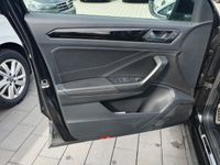 gebraucht VW T-Roc R-Line 2.0 TDI DSG Navi AHK digitales Cockpit Massagesitze
