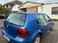 Second-hand VW Golf IV 101 CP (74 kW) 2000 Albastru Berlinǎ