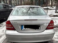 Gebraucht Mercedes C180 129 PS (94 kW) 2000 Silber Limousine