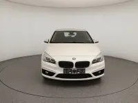 Gebraucht BMW 220 Sport Line 192 PS (141 kW) 2017 Weiß Van / Kleinbus