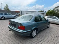 Gebraucht BMW 323 Basis 170 PS (125 kW) 1996 Grün Limousine