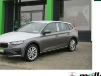 Neu Skoda Scala Essence 116 PS (85 kW) 2025 Grau Kleinwagen