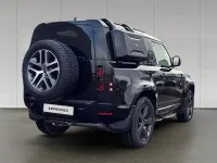 Gebraucht Land Rover Defender SE Dynamic 202 PS (148 kW) 2025 Santorini black SUV