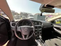 Gebraucht Volvo V40 Kinetic 150 PS (110 kW) 2018 Schwarz Limousine