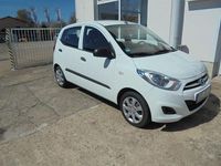 Gebraucht Hyundai i10 Edition 69 PS (50 kW) 2013 Weiß Kleinwagen