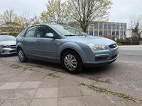 Gebraucht Ford Focus 101 PS (74 kW) 2007 Blau Kleinwagen