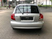 Gebraucht Kia Rio 97 PS (71 kW) 2004 Cool silver Kombi