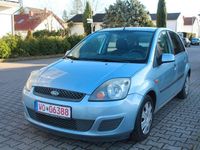 Gebraucht Ford Fiesta Ambiente 69 PS (50 kW) 2007 Blau Kleinwagen