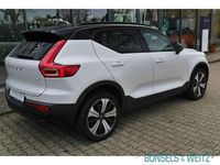 Gebraucht Volvo XC40 Plus 169 kW (231 PS) 2022 Weiß metallic SUV